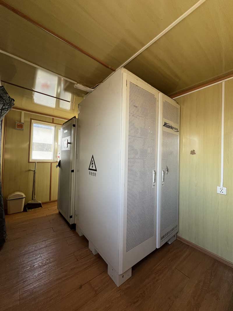 光伏储能电池柜的设置与维护流程