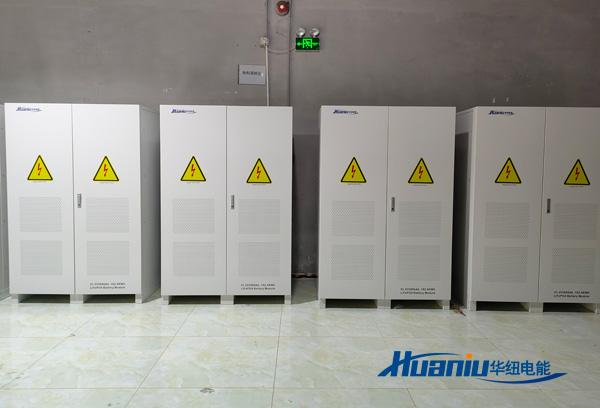 UPS��ҵ100KWH���ܵ�ؼ۸��Ƕ���